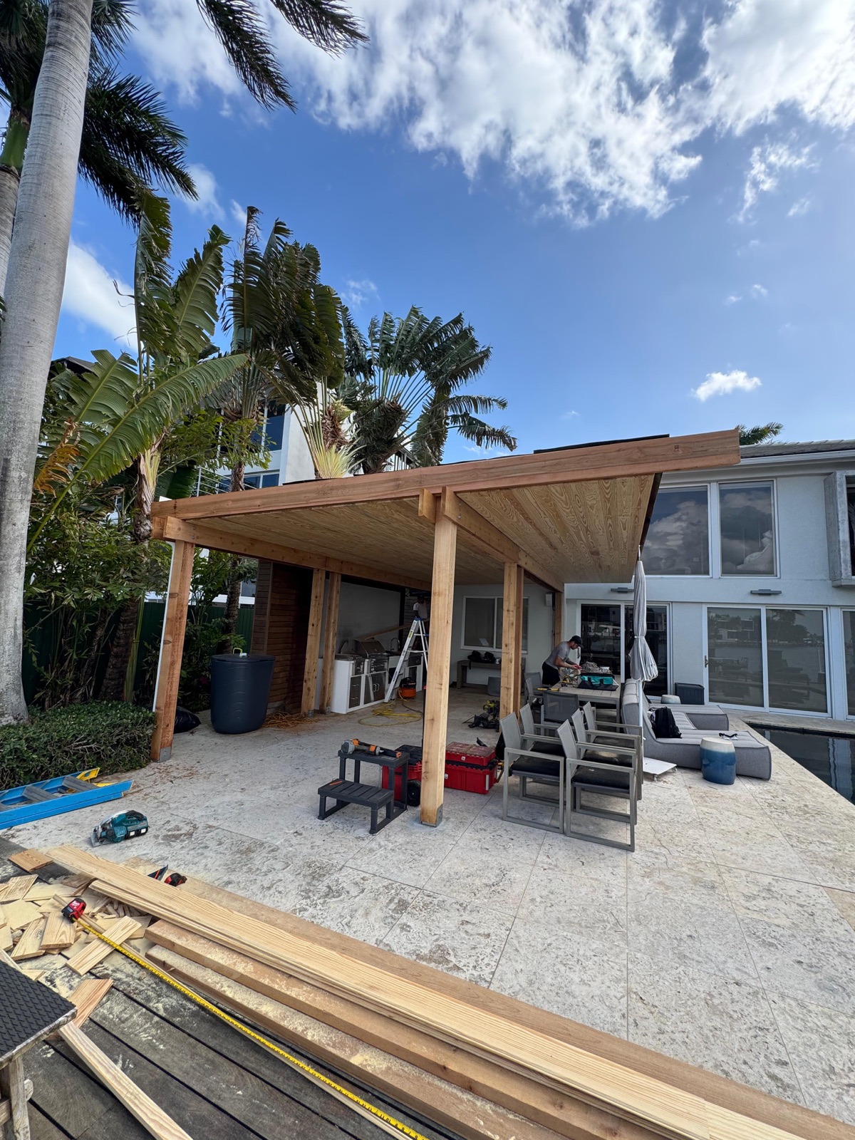 Moura General Construction — commercial flat roofing project, Miami